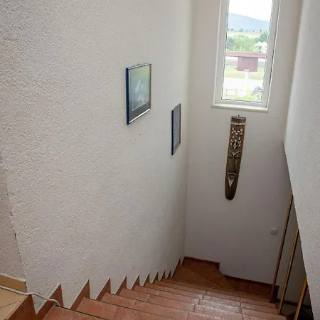 Beni - 4 Bedroom Private House By Flаt Manаger 펜션 *