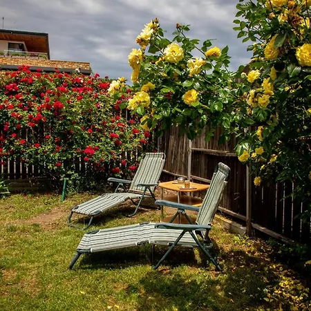 펜션 Beni - 4 Bedroom Private House By Flаt Manаger