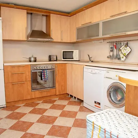 Beni - 4 Bedroom Private House By Flаt Manаger 펜션 *