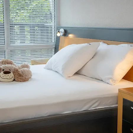 Beni - 4 Bedroom Private House By Flаt Manаger 펜션 로제넷츠