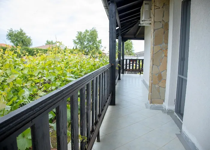 Дом отдыха Beni - 4 Bedroom Private House By Flаt Manаger *