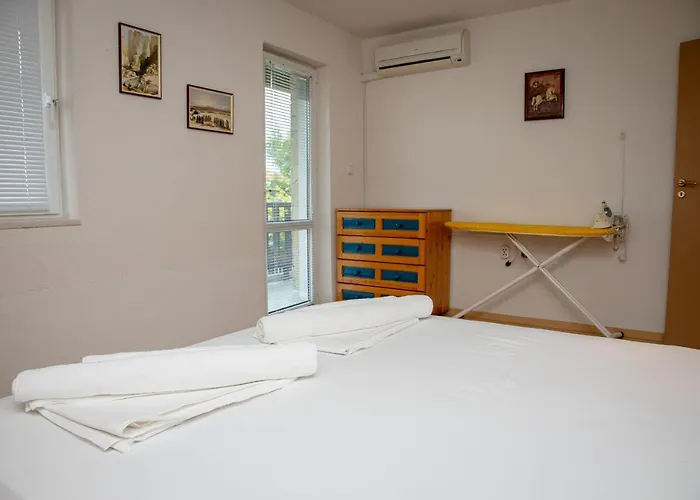 Дом отдыха Beni - 4 Bedroom Private House By Flаt Manаger