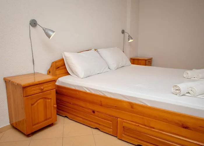 Beni - 4 Bedroom Private House By Flаt Manаger Лозенец